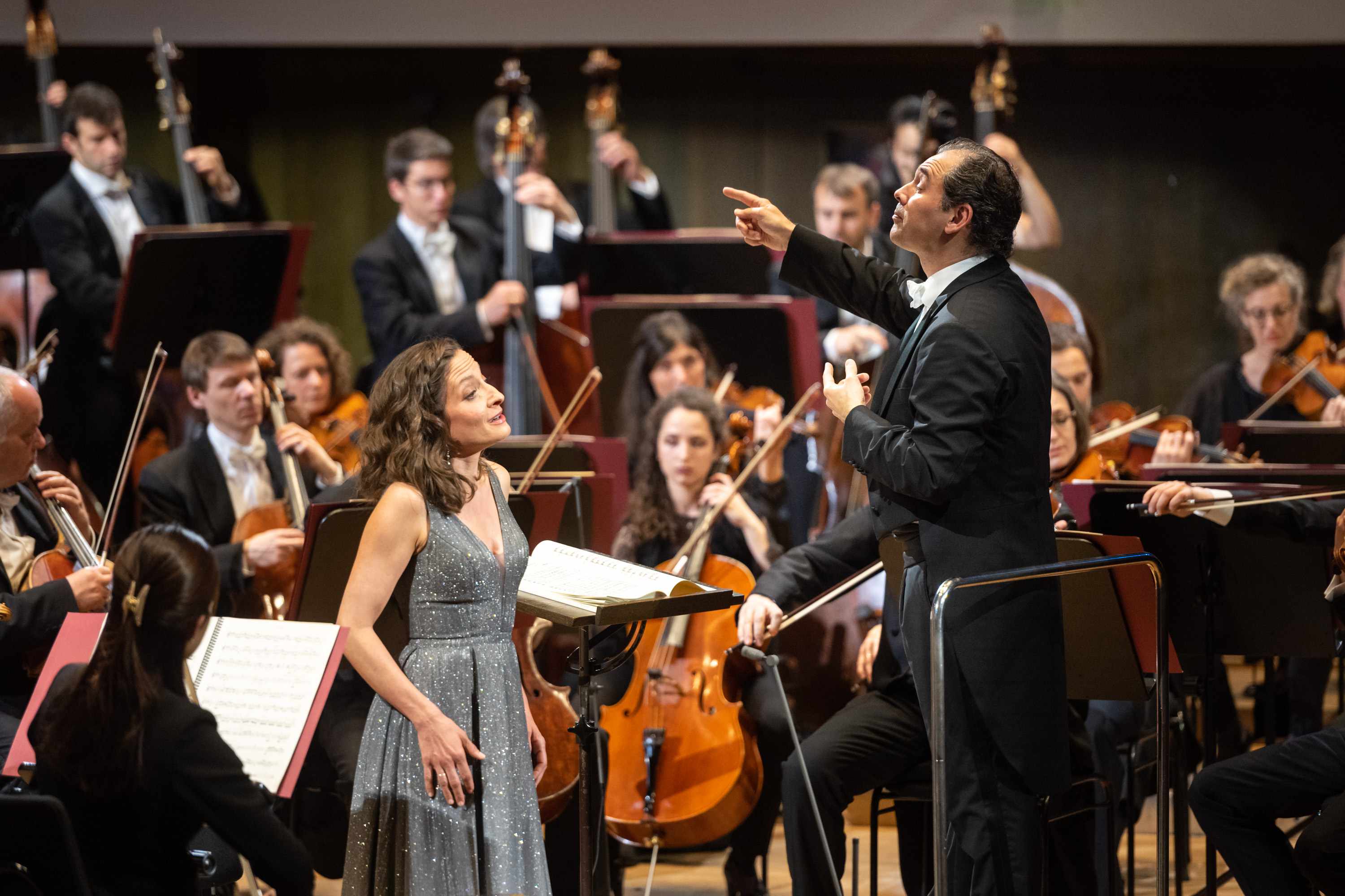 Mahler 4 / Lied von der Erde
Munich Philharmonic Orchestra, Sokhiev