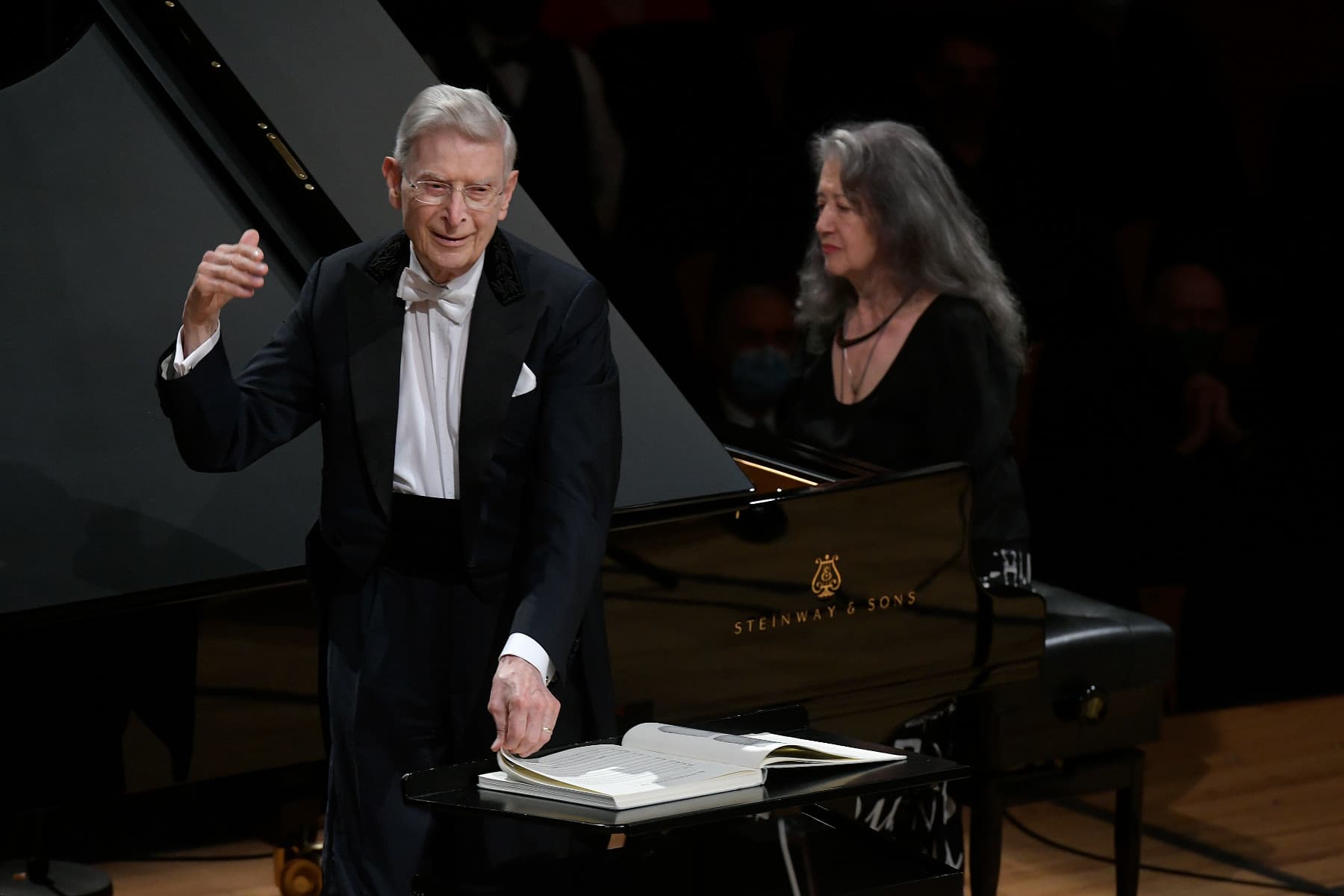 Beethoven: Symphony No. 3 "Eroica"
Lucerne Festival Orchestra, Blomstedt